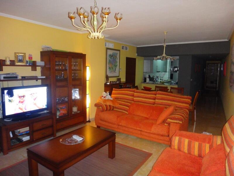 3 bedroom Apartment for sale