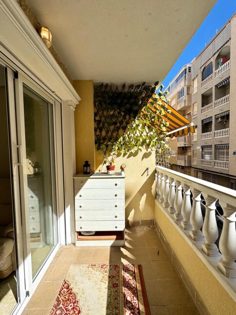 Apartamento en venta en Torrevieja, Alicante