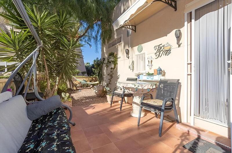 Villa en venta en Torrevieja, Alicante