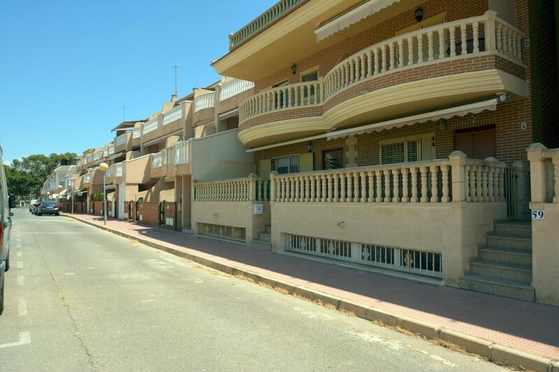 Stadthaus zu verkaufen in Guardamar del Segura, Alicante