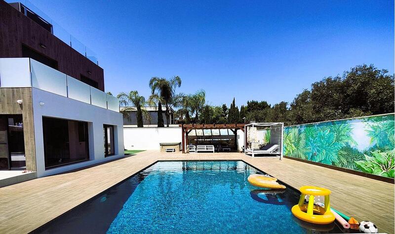 Villa for sale in Cabo Roig, Alicante