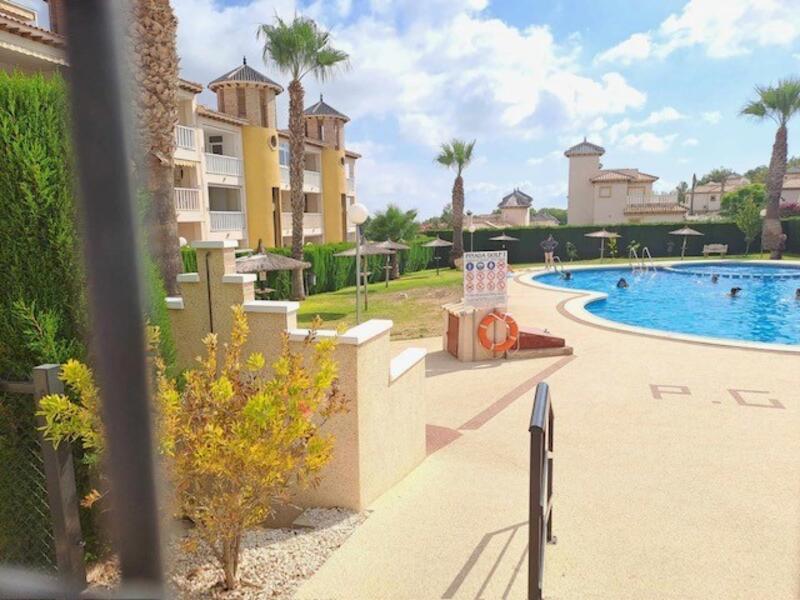 Appartement zu verkaufen in Villamartin, Alicante