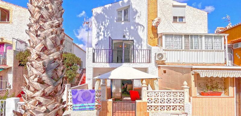 Townhouse for sale in Torrevieja, Alicante