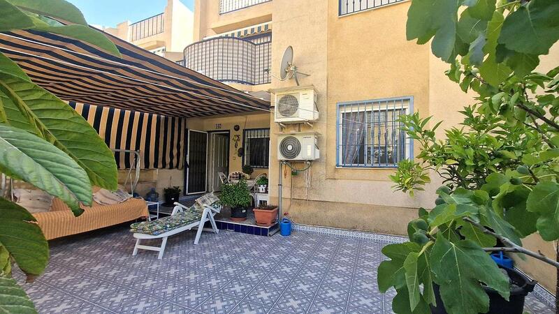 Townhouse for sale in Torrevieja, Alicante