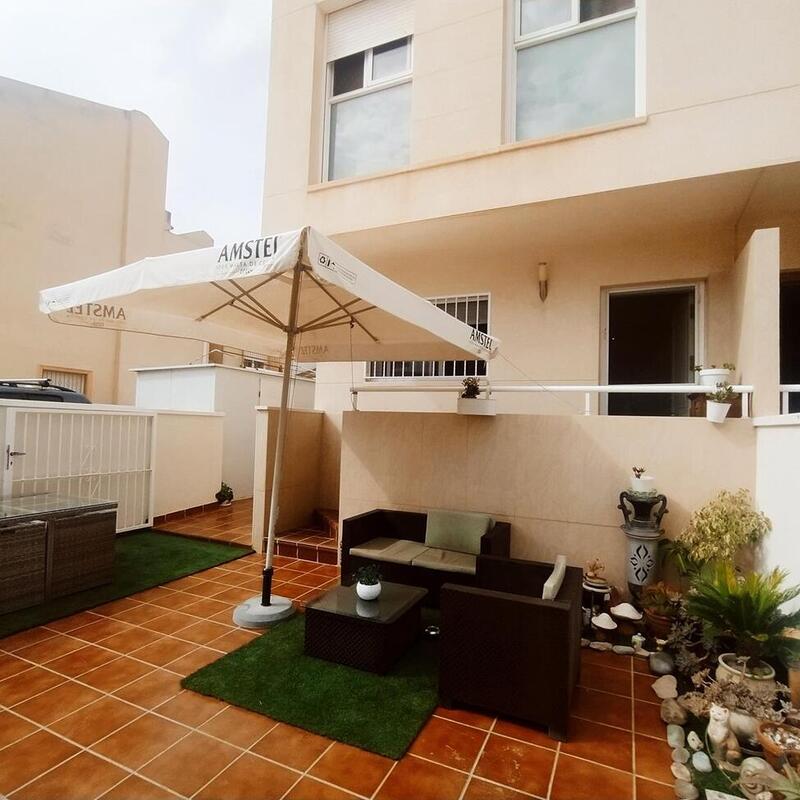 Townhouse for sale in Orihuela Costa, Alicante