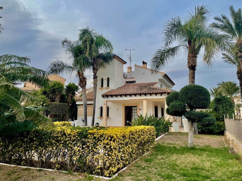 Villa til salg i Los Alcazares, Murcia