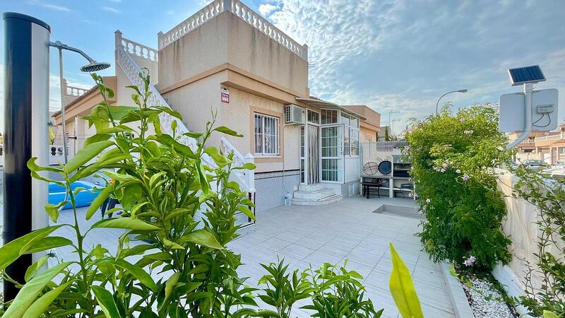 Townhouse for sale in Torrevieja, Alicante