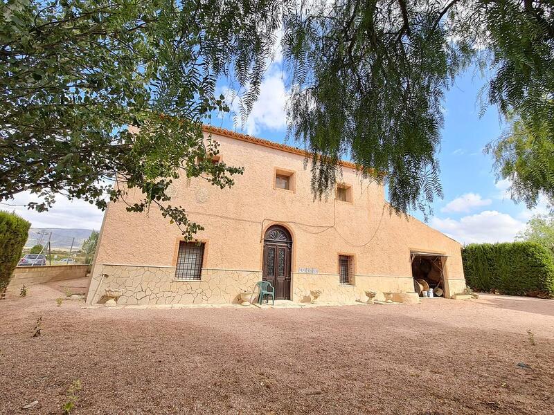 Auberge à vendre dans Pinoso, Alicante