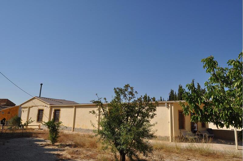 1 bedroom Country House for sale