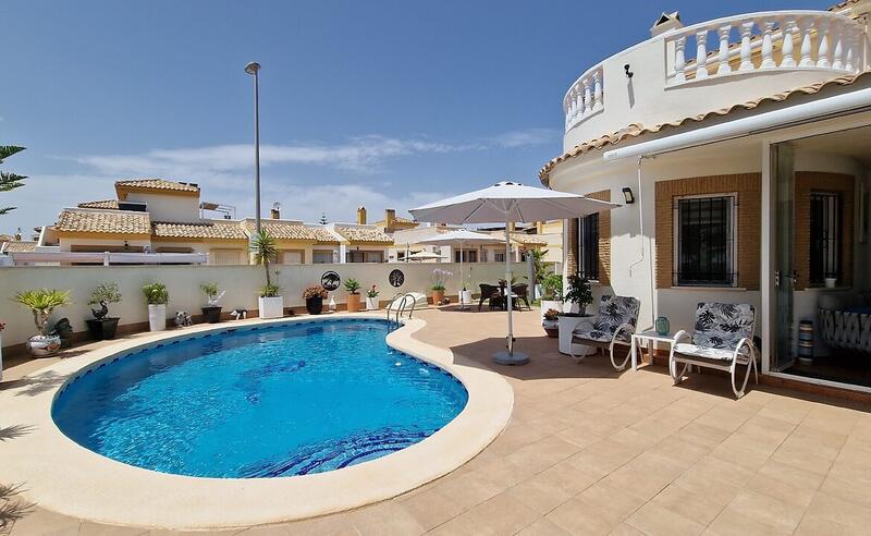 Villa en venta en Sucina, Murcia