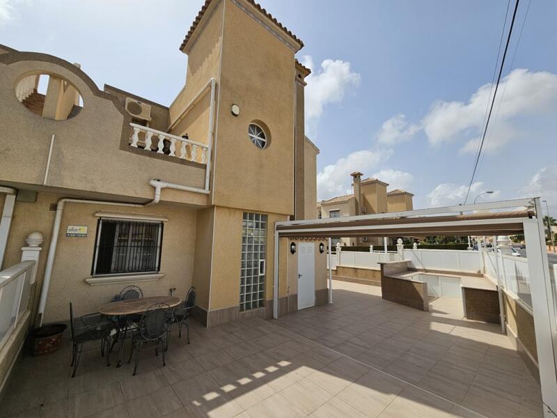 2 bedroom Villa for sale