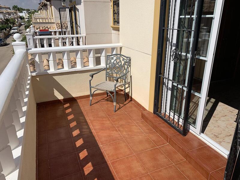 2 Cuarto Villa en venta