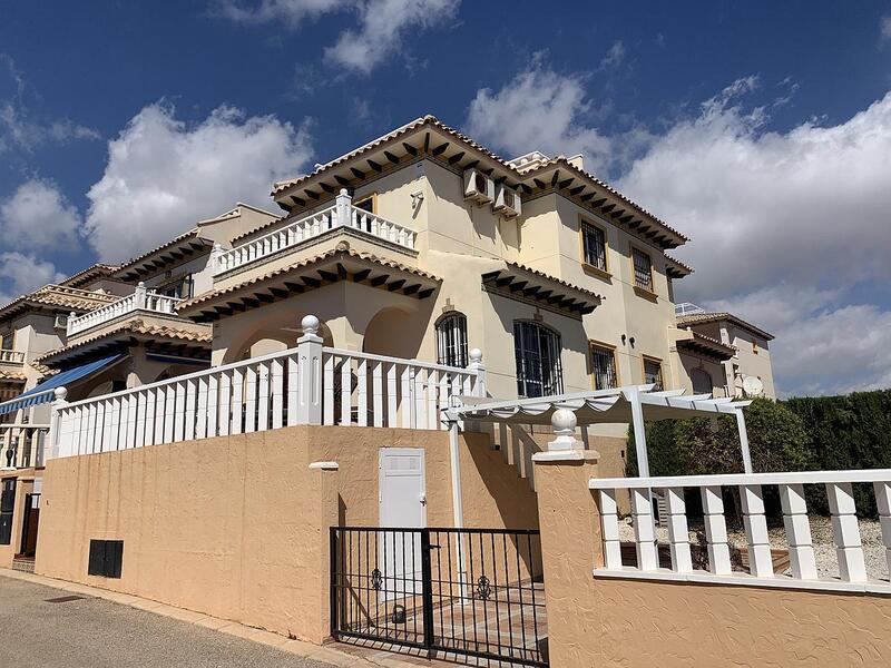 2 Cuarto Villa en venta