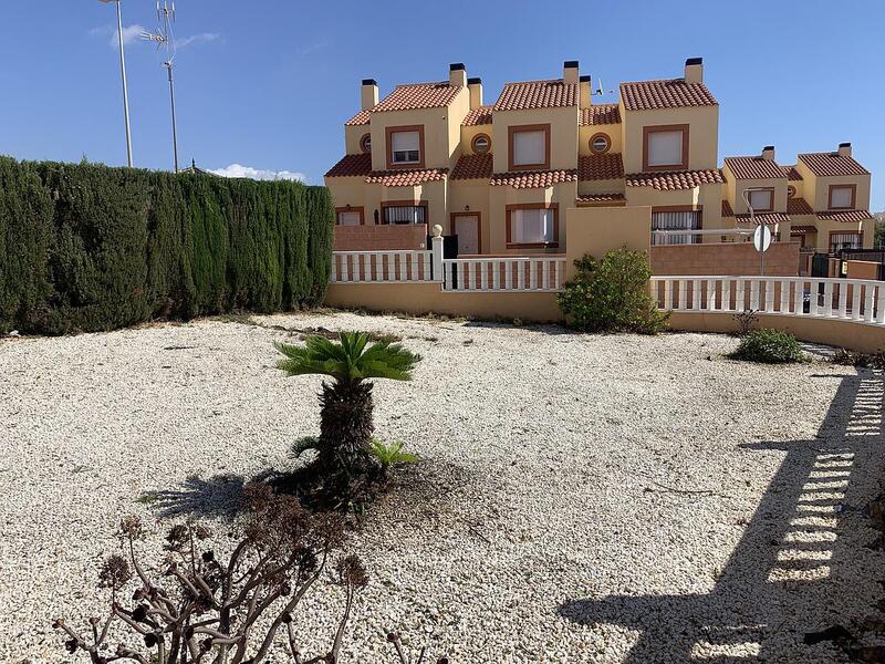 2 Cuarto Villa en venta