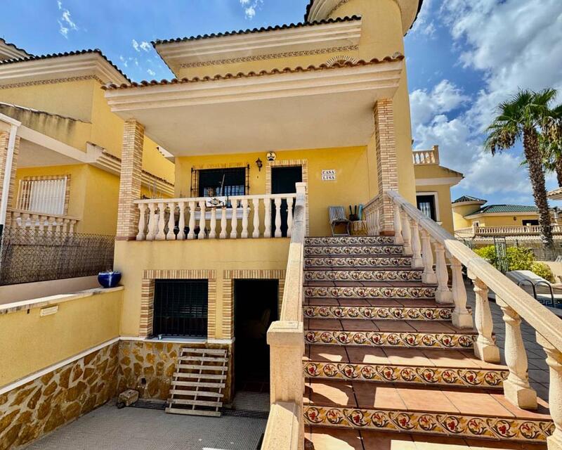 5 Cuarto Villa en venta