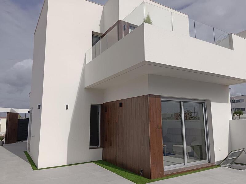 3 Cuarto Villa en venta