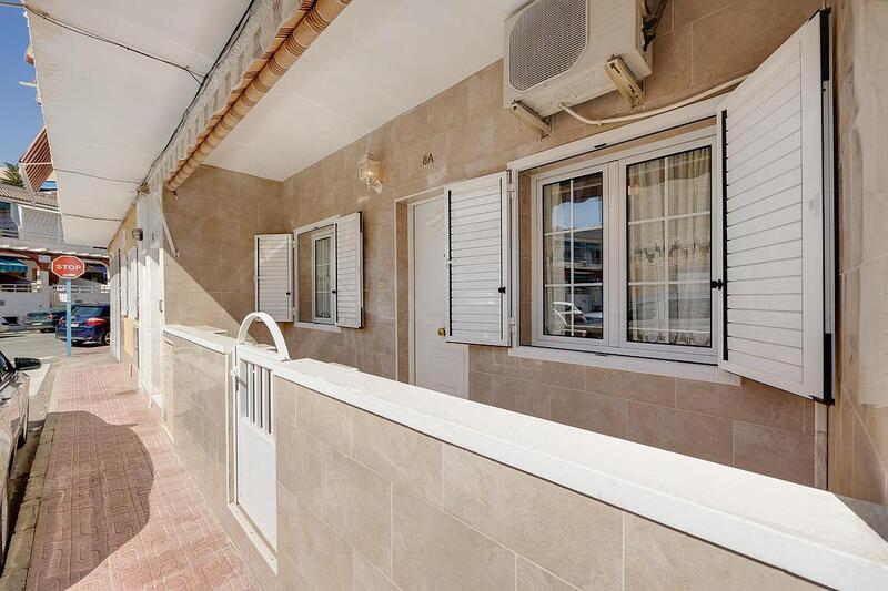 Maison de Ville à vendre dans Torrevieja, Alicante