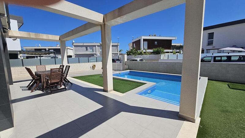 3 bedroom Villa for sale