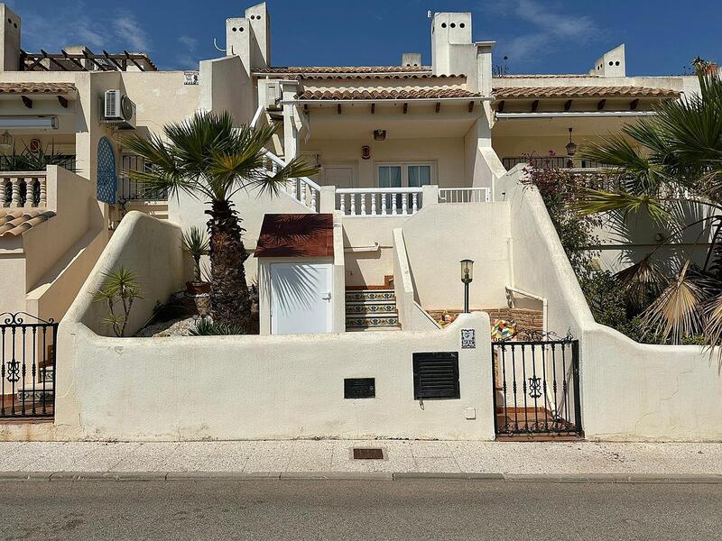 Townhouse for sale in Orihuela Costa, Alicante