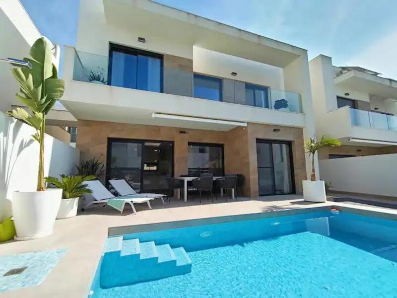 3 bedroom Villa for sale