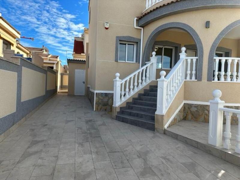 3 Cuarto Villa en venta