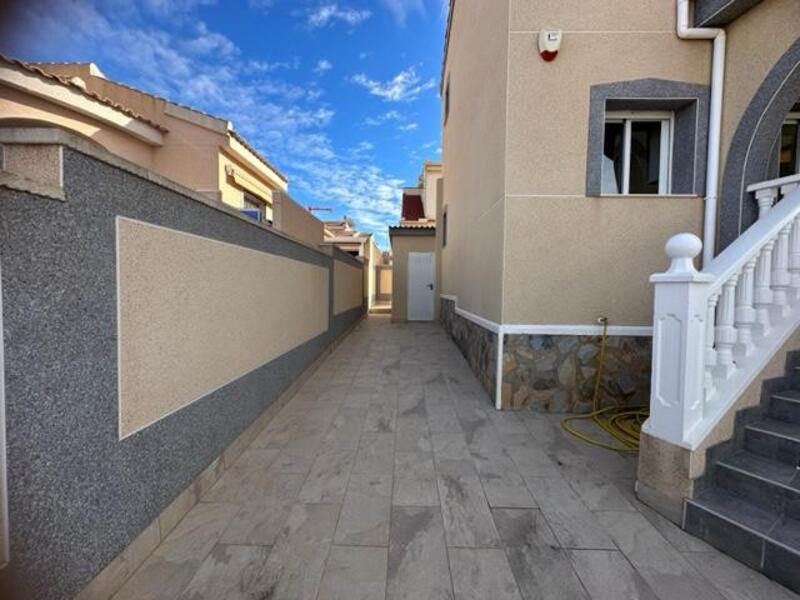 3 Cuarto Villa en venta