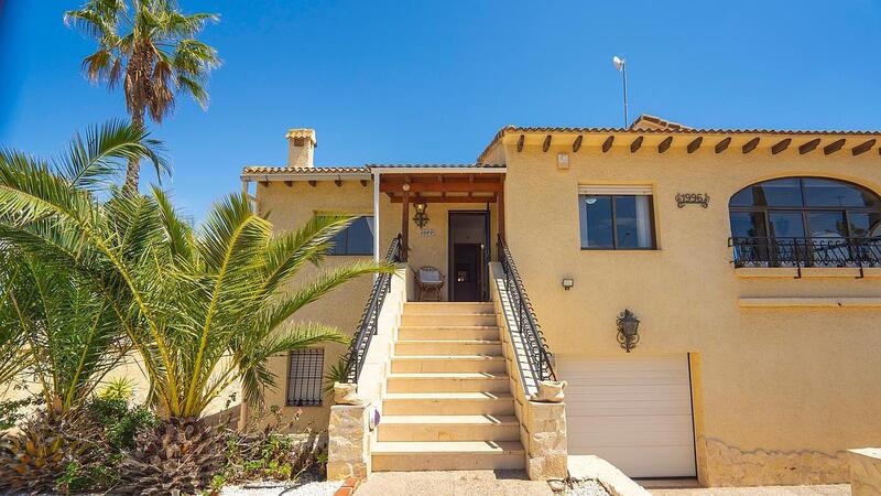 Villa for sale in Orihuela Costa, Alicante