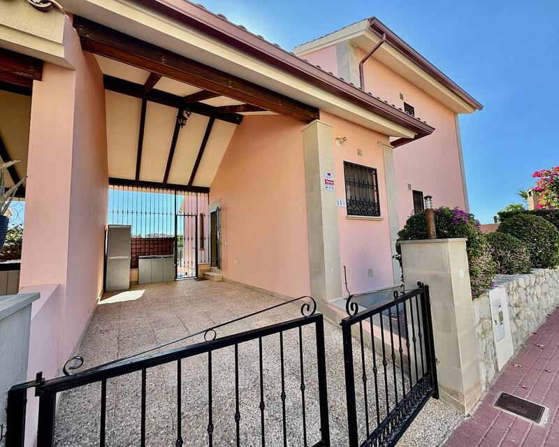 3 Cuarto Villa en venta