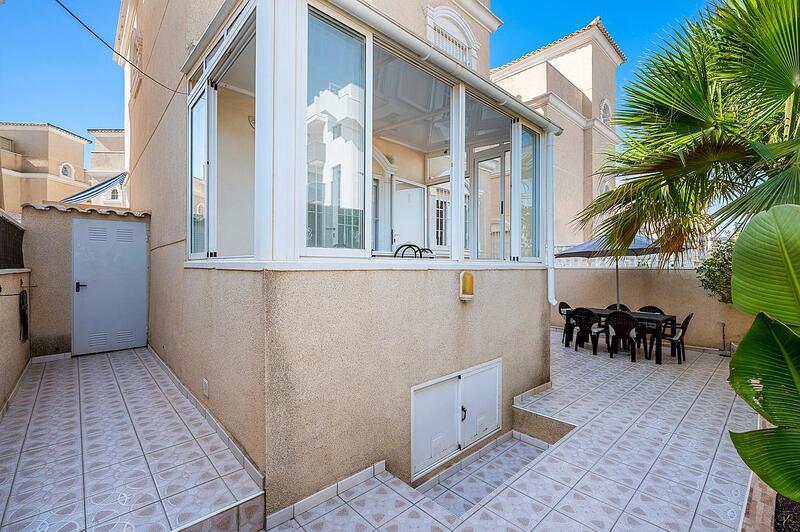 3 Cuarto Villa en venta