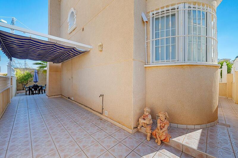 3 Cuarto Villa en venta