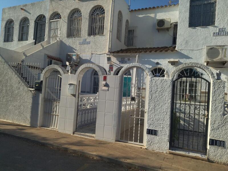 Townhouse for sale in Los Alcazares, Murcia