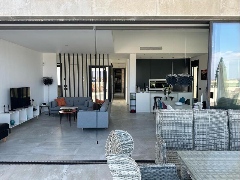 Villa for sale in Rojales, Alicante