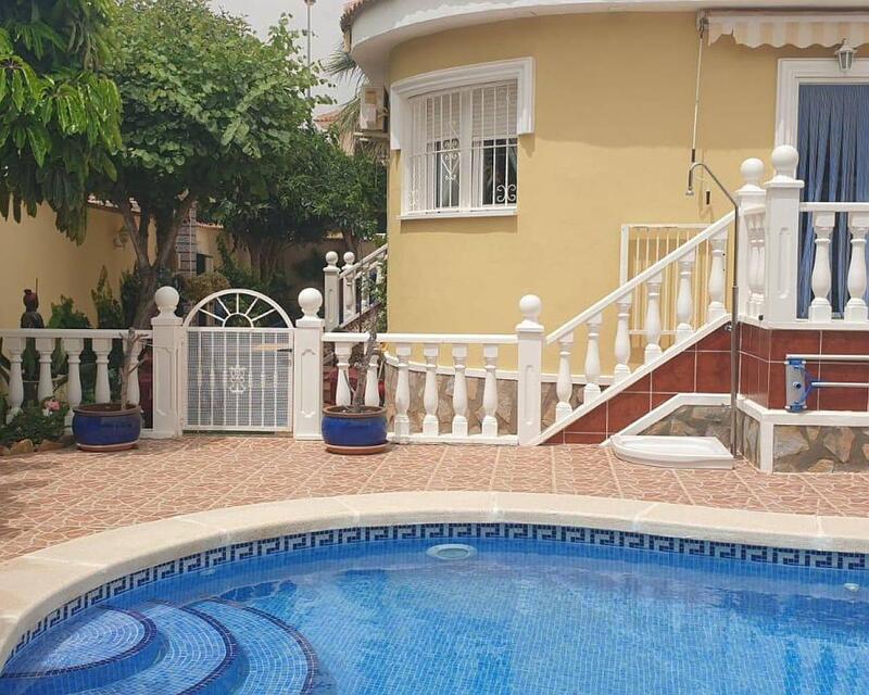 3 Cuarto Villa en venta