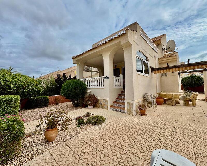 Villa for sale in Rojales, Alicante