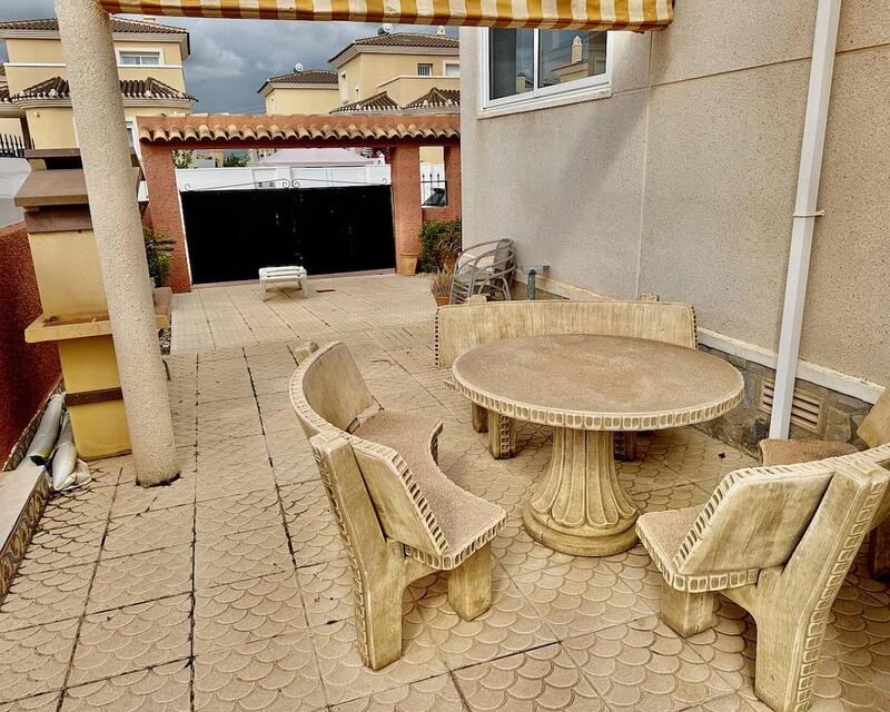 2 Cuarto Villa en venta