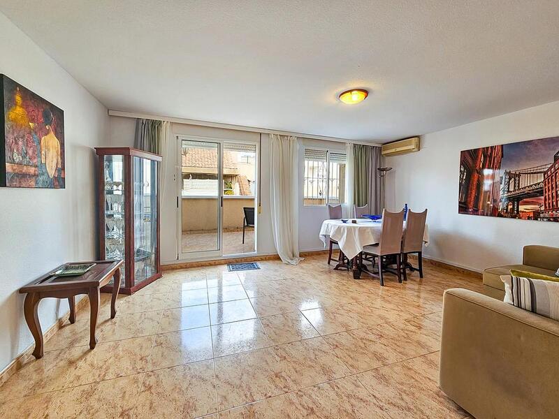 3 bedroom Apartment for sale