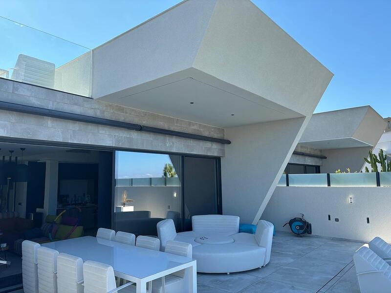 Villa for sale in Rojales, Alicante