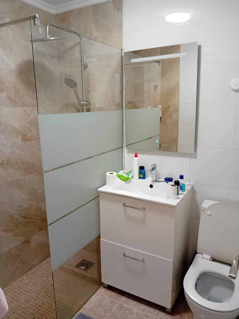 2 Cuarto Adosado en venta