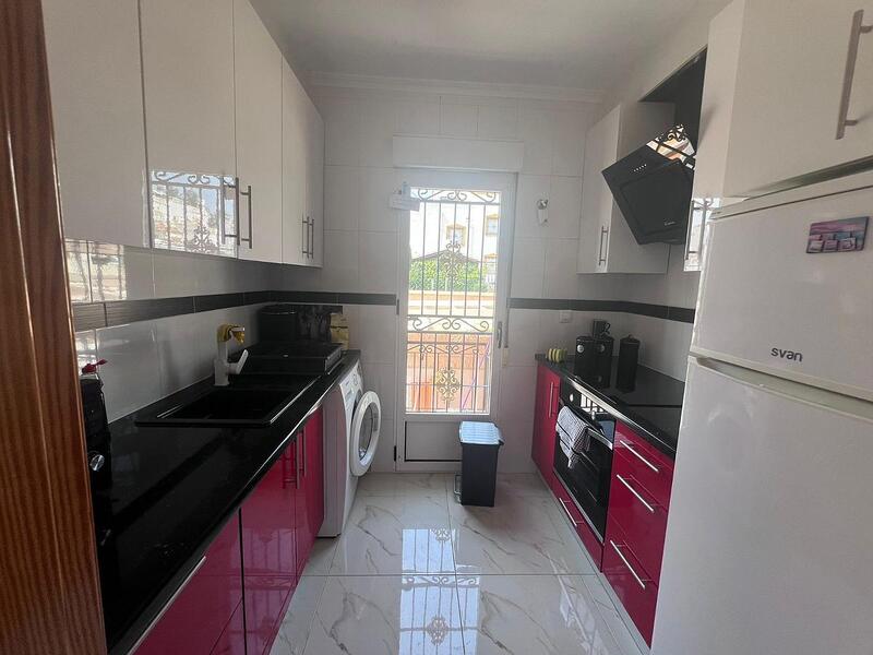 3 bedroom Townhouse for sale