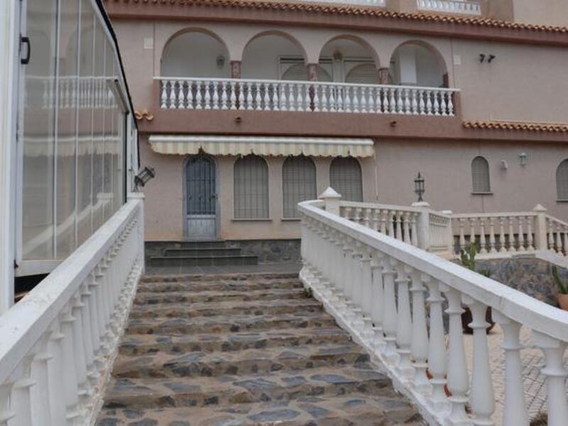 4 bedroom Villa for sale