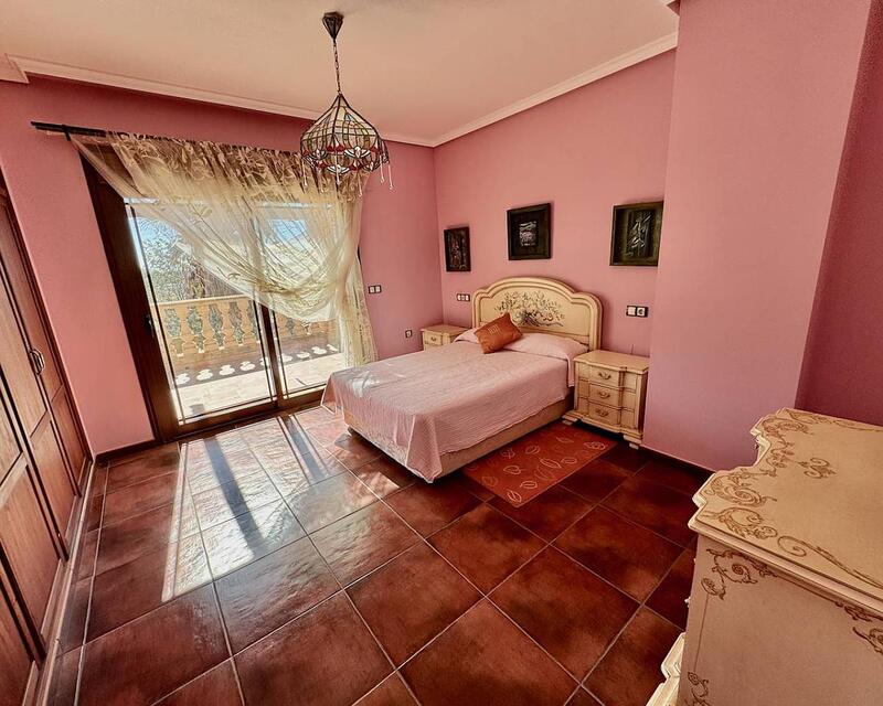 4 chambre Auberge à vendre