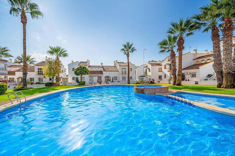 Villa à vendre dans Orihuela Costa, Alicante