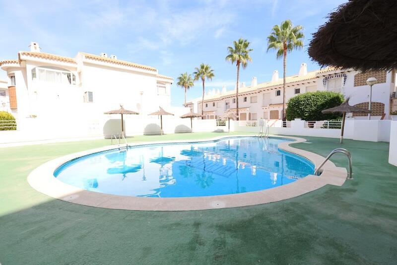 Townhouse for sale in Orihuela Costa, Alicante