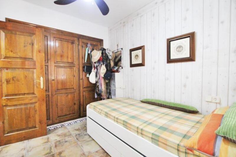 2 Cuarto Adosado en venta