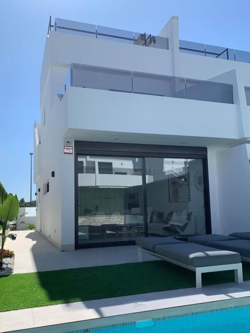 Villa til salg i Los Alcazares, Murcia