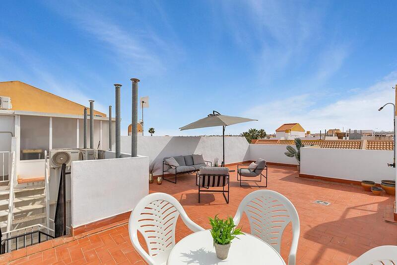 Townhouse for sale in Torrevieja, Alicante