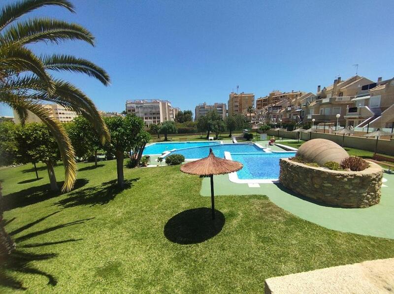 Townhouse for sale in Torrevieja, Alicante