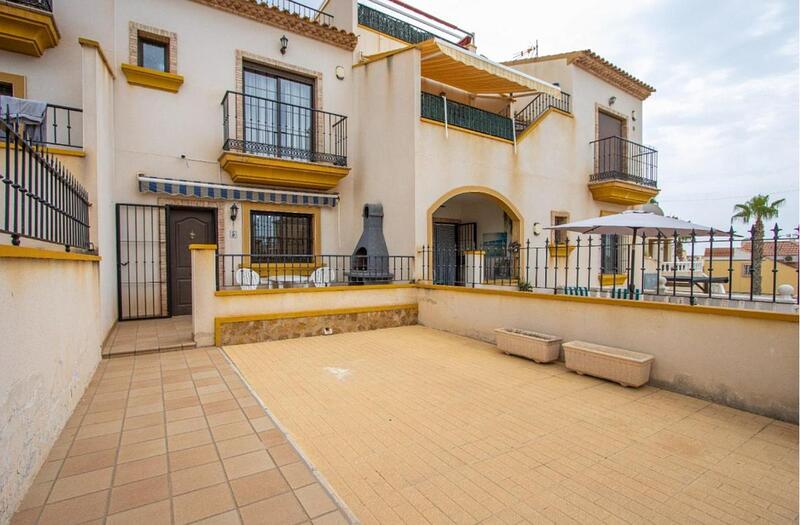 2 Cuarto Villa en venta