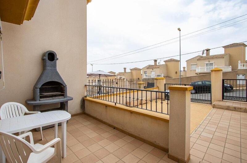 2 Cuarto Villa en venta