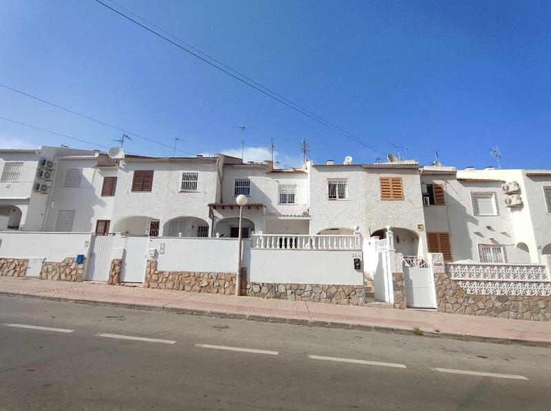 Townhouse for sale in Torrevieja, Alicante